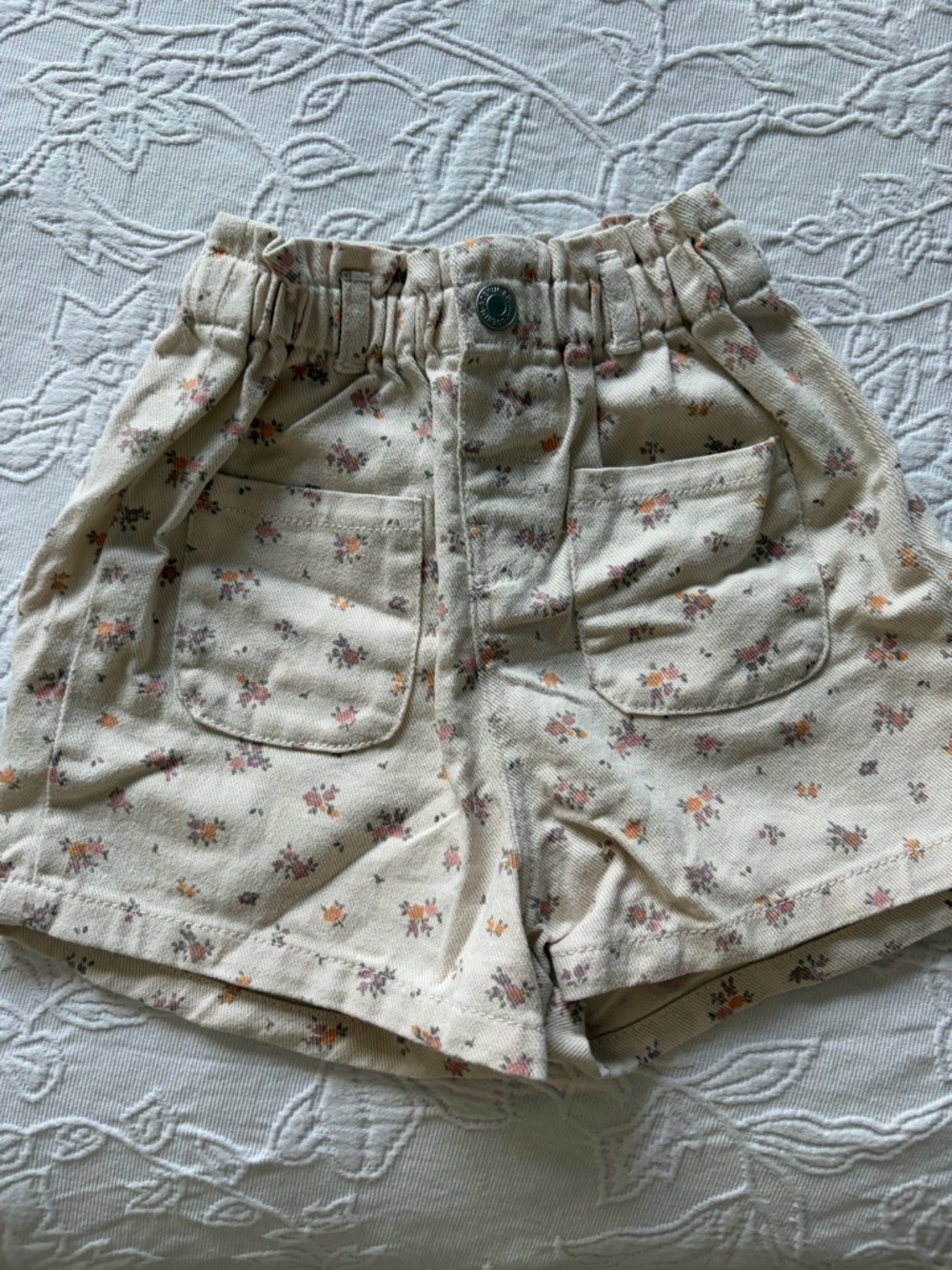 H&M 3T Toddler Cream Floral Cotton Shorts with Pockets
